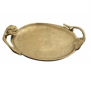Plateau en métal au design original pour service de traiteur lors de mariages et événements, idéal pour servir des desserts ou des pâtes sur mesure. - Product Image 1