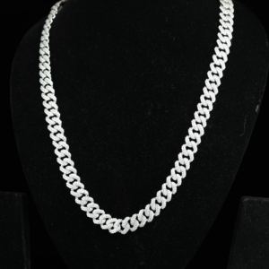 Cadena Cubana Hip Hop Iced Out con Micro Pavé de Moissanita y Diamantes, Cadena Cubana de Acero Inoxidable, Joyería de Lujo para Hombres y Mujeres - Product Image 1