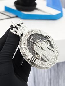 Pendentif Hip Hop de Luxe Moissanite Iced Out avec Breloque Couronne, Effet Diamant VVS, Bijou Tendance pour Soirée - Product Image 3