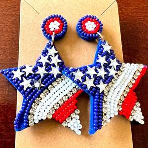 Boucles d'oreilles pendantes faites à la main, colorées et tendance, style bohème, bijoux de mode à prix avantageux - Product Image 5