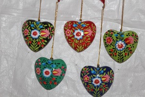 Handmade <b>Paper</b> Mache Floral Heart Ornament Kashmir Hand-Painted Heart Hanging Decoration Green Floral <b>Paper</b> Mache Heart Wall - Product Image 5
