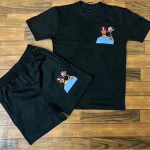 ชุดเซ็ตเสื้อยืดและกางเกงขาสั้นผู้ชายสไตล์ถักคุณภาพสูงสำหรับใส่เดินเล่นในฤดูร้อน ดีไซน์ลำลอง แห้งเร็ว ครบชุด - Product Image 5