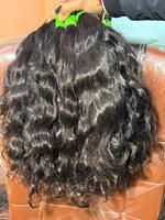 Fournisseur de Cheveux Indiens Bruts – Lots de Cheveux Indiens Bruts Non Traités, Cuticules Alignées, Cheveux Humains Naturels Ondulés, Provenant d'Inde