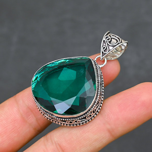 Magnifique pendentif en apatite verte, pierre précieuse synthétique, très demandé, en argent sterling 925, fait main, bijou statement, cadeau pour femme - Product Image 3