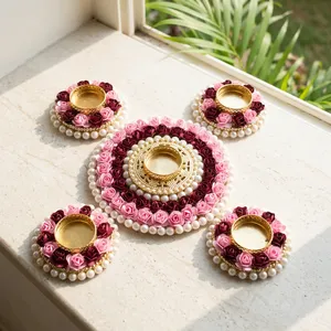 Ensemble de bougeoirs artisanaux en forme de rose rose et de perle avec plateau floral Rangoli pour la décoration de la maison, idéal pour Diwali, les mariages et les festivals - Product Image 2