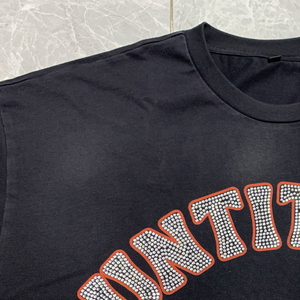 T-shirt pour homme Y2K personnalisé, streetwear, imprimé graphique DTG, surdimensionné, 100% coton, vintage, délavé à l'acide, avec strass - Product Image 3