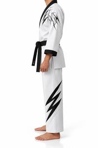 Conjunto de Uniforme de Karate y Judo Personalizado con Tela Resistente para Entrenamiento de Artes Marciales y Uso en Torneos - Product Image 5