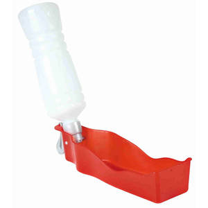 Bouteille d'eau de voyage 700 ml pour chien en déplacement, distributeur d'eau en plastique rouge pour animaux de compagnie - Product Image 1