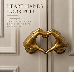 Tirador de Puerta con Diseño de Manos en Forma de Corazón, Acabado en Tono Dorado, Tirador Decorativo Artístico para Muebles, Herraje Texturizado para Interiores de Lujo - Product Image 3