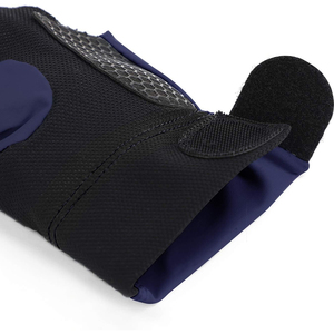 Guantes de billar transpirables y elásticos personalizados de tres dedos al por mayor, guantes de snooker de la mejor calidad para hombres y mujeres - Product Image 5
