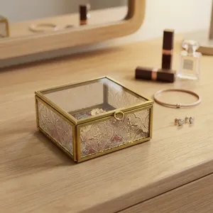 Boîte à bijoux carrée en laiton et verre ARTISAN DESIGN B148, cadre en laiton, organisateur de rangement décoratif pour bagues et colliers, qualité supérieure - Product Image 1