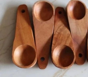 Cuillère en bois de manguier naturel pour servir à table, durable, passe au lave-vaisselle, lavage à la main uniquement, compatible micro-ondes, prix très abordable - Product Image 4