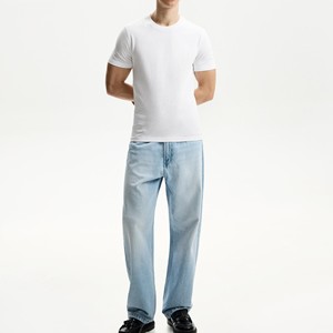Chemises blanches minimalistes pour hommes, coupe ajustée, 100 % coton, personnalisation de marque, t-shirt basique léger, été, vente en gros, OEM - Product Image 4