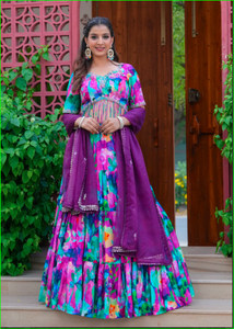 Conjunto de Lehenga Purple Bloom Fusion con Dupatta, Hermosa Colección de Lehenga Choli Tradicional para Bodas, en Tendencia - Product Image 6