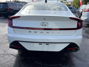Hyundai Sonata SEL FWD 2022 - Product Image 4