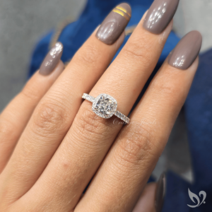 Anillo de compromiso de oro blanco de 10K con halo de diamantes cultivados en laboratorio de corte cojín de 1 quilate, certificado IGI, con banda pavé - Product Image 4