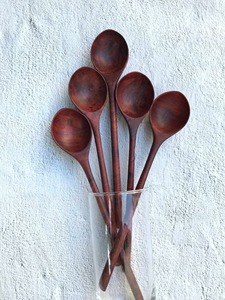 Ensemble de cuillères de cuisine en bois naturel artisanal de qualité supérieure, manche long, bois massif, pour servir, mélanger, remuer, ustensiles de cuisine pour la maison - Product Image 4
