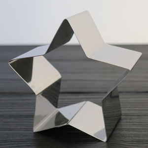 Mini Cortadores de Acero Inoxidable de 4.5cm de Altura, 8 Formas Disponibles, Ecológicos, Aptos para Horno: Corazón, Cuadrado, Rectángulo, Flor, Triángulo, Hexágono - Product Image 3
