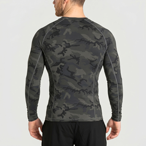 T-shirt de compression camouflage pour homme, col rond, coupe ajustée, pour le yoga, le sport, le fitness et l'entraînement, haut de protection anti-UV - Product Image 2