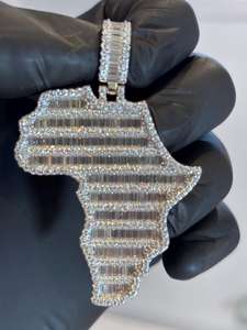 Pendentif Carte en Argent Sterling 925 VVS avec Moissanite Taille Baguette, Bijou Hip Hop de Luxe Unisexe, Pendentif Bling Personnalisé et Tendance - Product Image 3