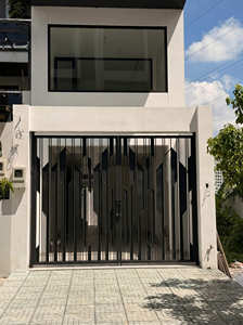 Puerta de entrada para villa de estilo europeo; hecha de hierro forjado sólido; resistente al óxido; acabado con recubrimiento en polvo; fácil de montar. - Product Image 6