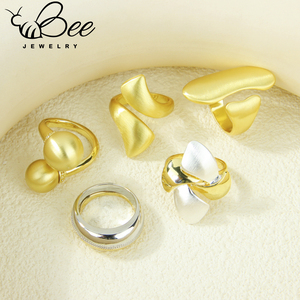 Anillos Gruesos Irregulares Elegantes y Sencillos de 14k, Anillo Geométrico Antideslustre para Mujer, Joyería para Fiesta de Graduación - Product Image 4
