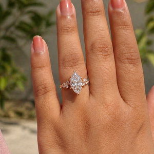 Anillo de Compromiso de Oro Sólido de 14K con Diamante Cultivado en Laboratorio con Certificación IGI CVD HPHT, Corte Marquesa de 2.00 CT, Joyería para Mujer SHREERAJ - Product Image 2