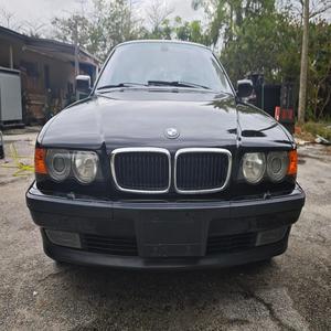 2000 B-M-W 740-i - Product Image 1