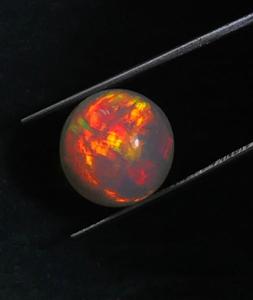 Opale d'Éthiopie naturelle multicolore et chatoyante, cabochon rond. - Product Image 5