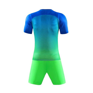 Uniforme de Fútbol Personalizado para Hombre a Precio Económico, Camiseta Transpirable de Manga Corta con Alta Calidad, 100% Poliéster - Product Image 2