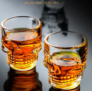 Verre à shot en verre transparent en forme de crâne, réutilisable, pour spiritueux, pour bar et fêtes, 50ml 60ml 70ml - Product Image 4