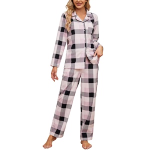 Ensemble pyjama deux pièces pour femmes, vêtements de nuit en flanelle, tenue de détente à col en V et boutons - Product Image 1