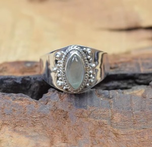 Anillo de Plata de Ley 925 al por Mayor con Prehnita Verde Natural, Corte Marquesa, Joyería de Diseño para Mujer - Product Image 4