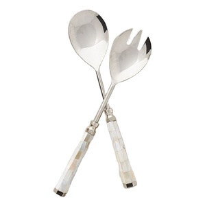 ชุดเสริฟสลัดมือจับไข่มุกสีเงินชุดช้อนส้อมสแตนเลส2ชิ้นแบบหรูหราเครื่องใช้บนโต๊ะอาหารแบบฝังพรีเมียมสำหรับงานเลี้ยงงานแต่งงาน - Product Image 1