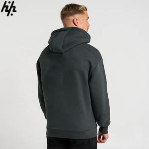 Sudadera con capucha contemporánea para hombre con logotipo minimalista en el pecho, bolsillo de canguro, diseño elegante para un aspecto moderno y relajado, patrón de impresión con capucha - Product Image 4