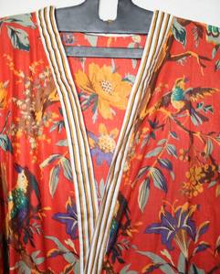 Bata Kimono de Algodón Suave y Transpirable para Mujer con Estampado Digital de Dibujos Animados Naaz Textile, Camisón de Verano Hecho a Mano ODM con Cuello en V Elástico - Product Image 3