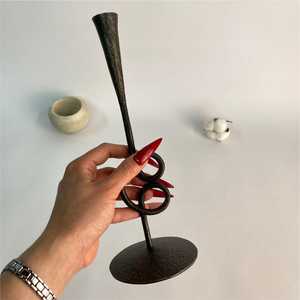 Candelabro Espiral de Hierro Forjado Hecho a Mano de Alta Calidad, Moderno y Lujoso, Portavelas Decorativo de Metal para Decoración de Interiores del Hogar - Product Image 5