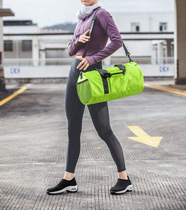 Nouveautés : Sac de sport personnalisé en nylon imperméable avec compartiments séparés, sac de gym sur mesure, sacs de sport de basketball authentiques – Meilleures caractéristiques - Product Image 5