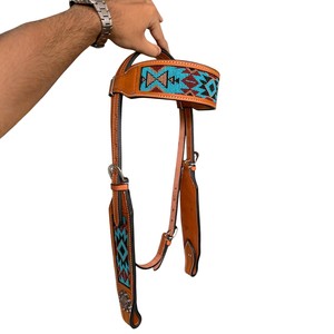 Ensemble d'attelage pour cheval occidental fait main en cuir floral gravé, avec têtière, collier de poitrage et rênes - Product Image 2