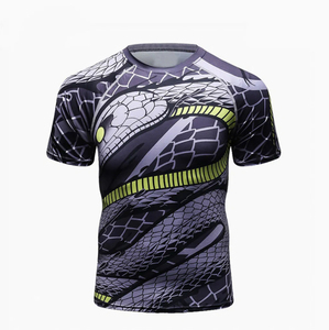Camiseta Deportiva Ajustada de Compresión para Hombre, Negra con Estampado Tribal Blanco, Cuello Redondo, Manga Corta, Poliéster que Absorbe la Humedad - Product Image 4