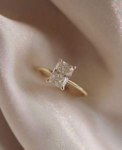 Anillo de Compromiso de Oro de 14K con Diamante Cultivado en Laboratorio de Corte Elegante de 2ct, Diseño Simple de Lujo, Certificado IGI para Mujer, Color D, Joyería de Regalo - Product Image 4