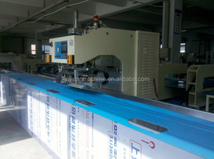 Machine de soudage <span class=keywords><strong>automatique</strong></span> à haute fréquence continue pour PVC, bâches, tentes, panneaux publicitaires, enseignes, bâches de camion, toiles, membranes - Product Image 4
