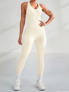 Mono de entrenamiento sin mangas con cuello redondo para mujer |   Chándal Deportivo de Alta Elasticidad |   Ropa Deportiva Elegante de Poliéster y Elastano - Product Image 1