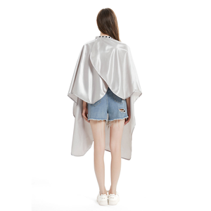 Capas de Peluquería de Poliéster Satinado de Calidad Superior, Accesorios para Corte de Cabello, para Salón de Belleza, Precio de Fábrica, Venta al Por Mayor - Product Image 5