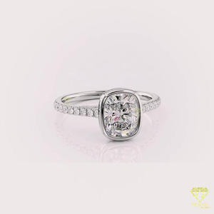 Bague de fiançailles en diamant de laboratoire taille coussin serti clos, en or rose avec bande pavée, bague de promesse solitaire, bague de mariage moderne - Product Image 2