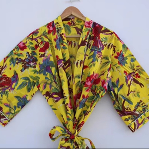 Bata Kimono de Algodón Suave y Transpirable para Mujer con Estampado Digital de Dibujos Animados Naaz Textile, Camisón de Verano Hecho a Mano ODM con Cuello en V Elástico - Product Image 1
