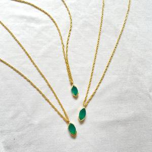 Collar con Colgante de Ónix Verde, Collar de Plata de Ley, Joyería Chapada en Oro, Joyería Hecha a Mano, Proveedor Mayorista - Product Image 2
