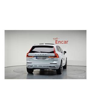 Volvo XC60 B5 Ultimate 2023 con Cámara Trasera, Caja de Cambios Automática, Asientos de Cuero, Volante a la Izquierda - 24,969 km, Color Brillante - Product Image 3