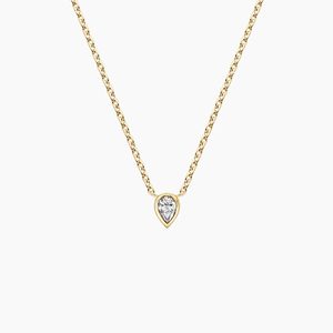 Collar con colgante de diamante talla pera engastado en bisel - Product Image 1