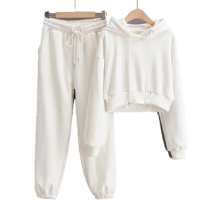 Ensemble de survêtement personnalisé avec logo pour femmes, ensemble de jogging, haut court, ensemble d'entraînement, pantalon en molleton, ensemble 2 pièces - Product Image 2